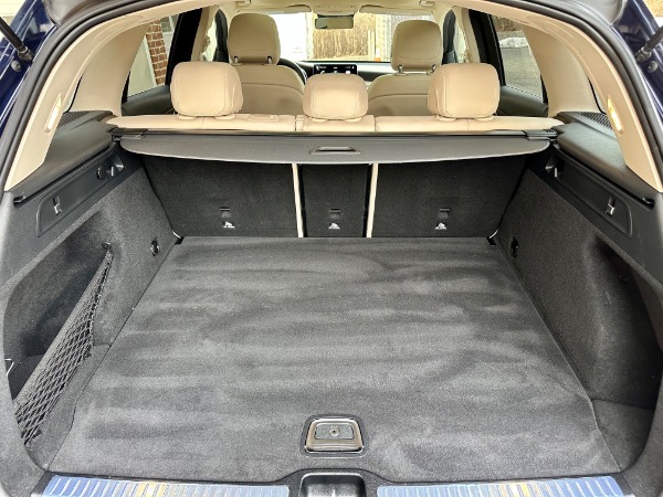 Used-2022-Mercedes-Benz-GLC-GLC-300-4MATIC