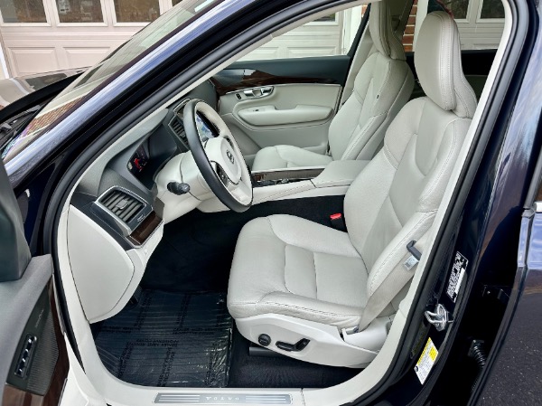 Used-2019-Volvo-XC90-T5-Momentum
