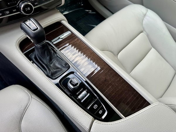 Used-2019-Volvo-XC90-T5-Momentum