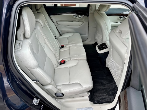 Used-2019-Volvo-XC90-T5-Momentum
