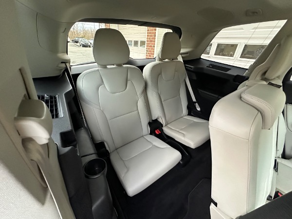 Used-2019-Volvo-XC90-T5-Momentum