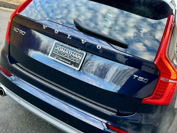 Used-2019-Volvo-XC90-T5-Momentum