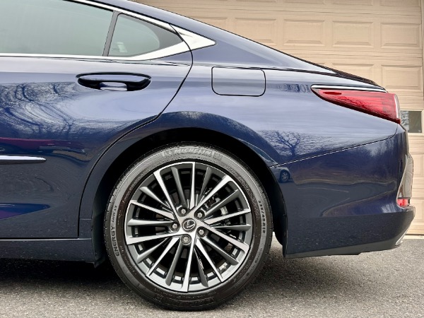 Used-2022-Lexus-ES-350-Premium