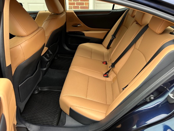 Used-2022-Lexus-ES-350-Premium