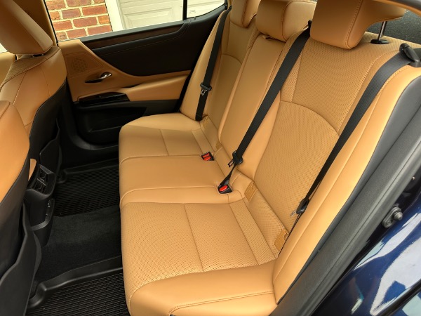 Used-2022-Lexus-ES-350-Premium