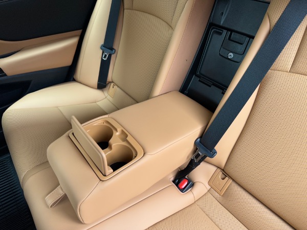 Used-2022-Lexus-ES-350-Premium