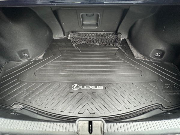 Used-2022-Lexus-ES-350-Premium