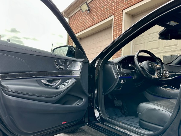 Used-2019-Mercedes-Benz-S-Class-S-560-4MATIC