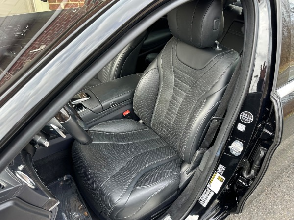Used-2019-Mercedes-Benz-S-Class-S-560-4MATIC