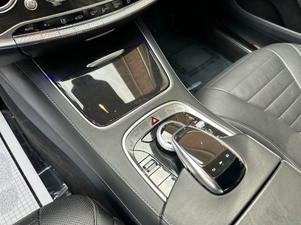 Used-2019-Mercedes-Benz-S-Class-S-560-4MATIC