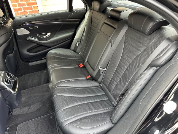 Used-2019-Mercedes-Benz-S-Class-S-560-4MATIC