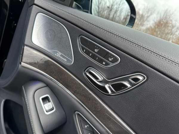 Used-2019-Mercedes-Benz-S-Class-S-560-4MATIC