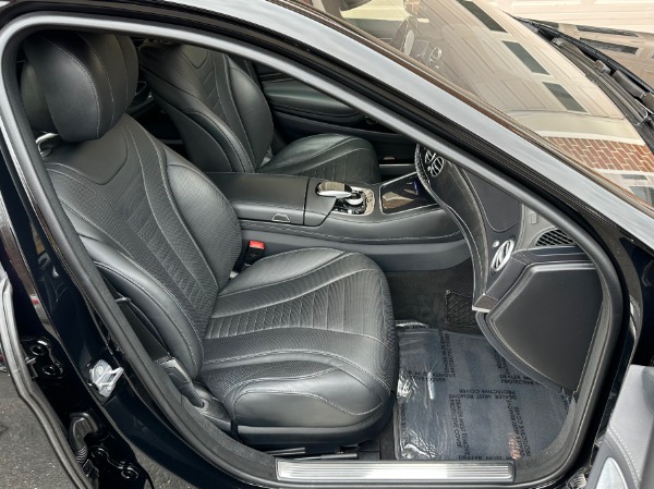 Used-2019-Mercedes-Benz-S-Class-S-560-4MATIC