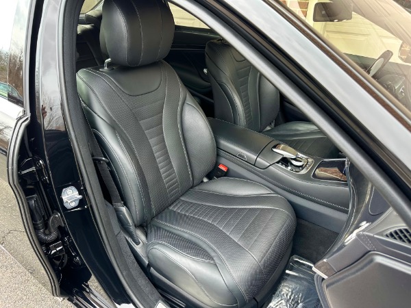 Used-2019-Mercedes-Benz-S-Class-S-560-4MATIC