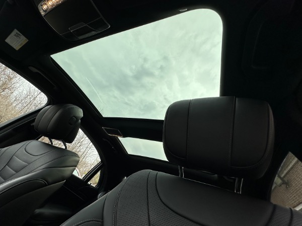 Used-2019-Mercedes-Benz-S-Class-S-560-4MATIC