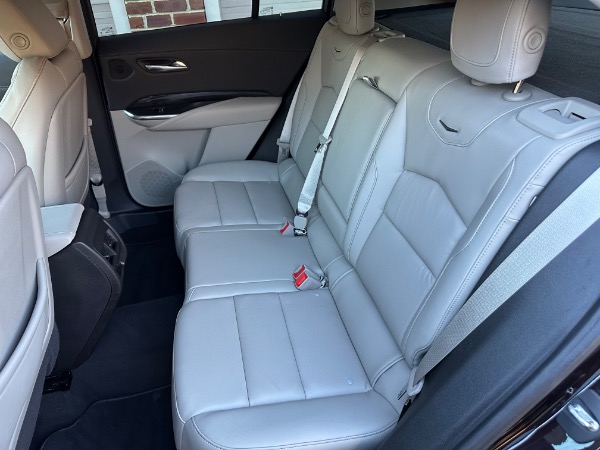 Used-2021-Cadillac-XT4-Premium-Luxury