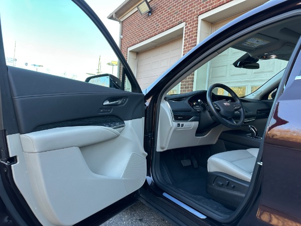 Used-2021-Cadillac-XT4-Premium-Luxury