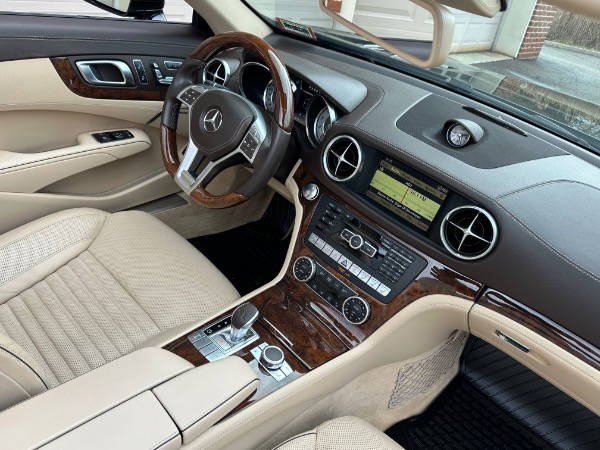 Used-2013-Mercedes-Benz-SL-Class-SL-550