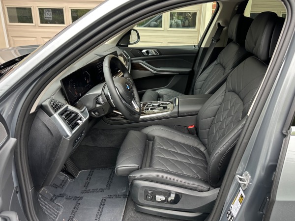 Used-2025-BMW-X7-xDrive40i