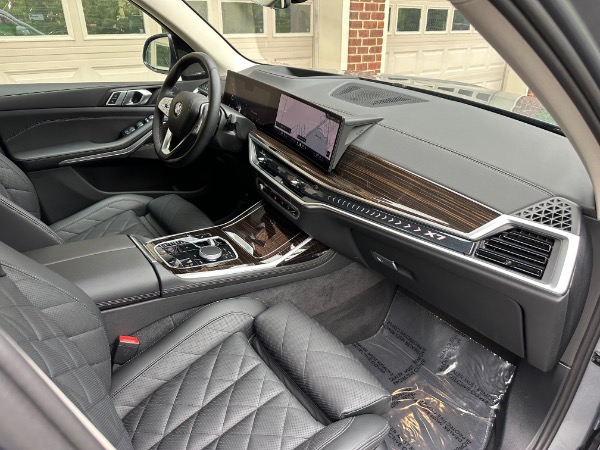Used-2025-BMW-X7-xDrive40i