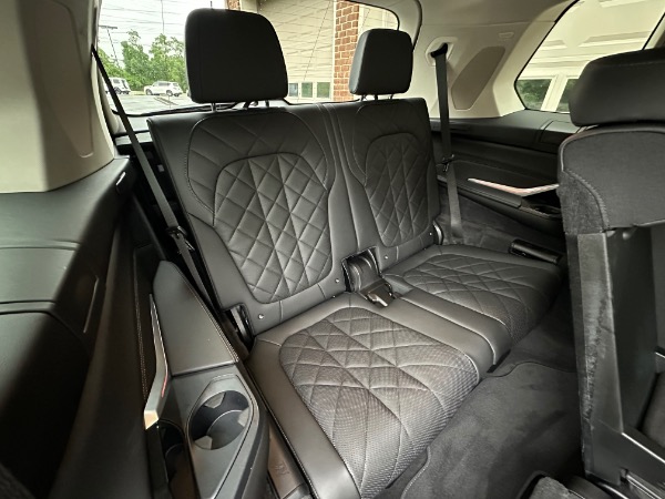 Used-2025-BMW-X7-xDrive40i