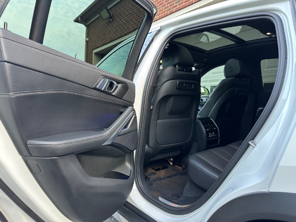 Used-2022-BMW-X6-xDrive40i