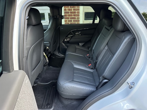 Used-2024-Land-Rover-Range-Rover-Sport-P400-Dynamic-SE