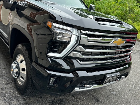 Used-2024-Chevrolet-Silverado-3500HD-High-Country