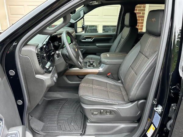 Used-2024-Chevrolet-Silverado-3500HD-High-Country
