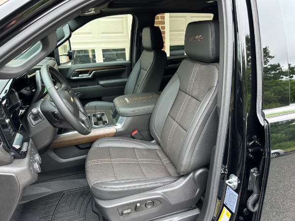 Used-2024-Chevrolet-Silverado-3500HD-High-Country