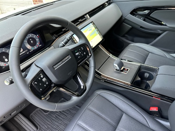 Used-2024-Land-Rover-Range-Rover-Evoque-P250-Dynamic-SE