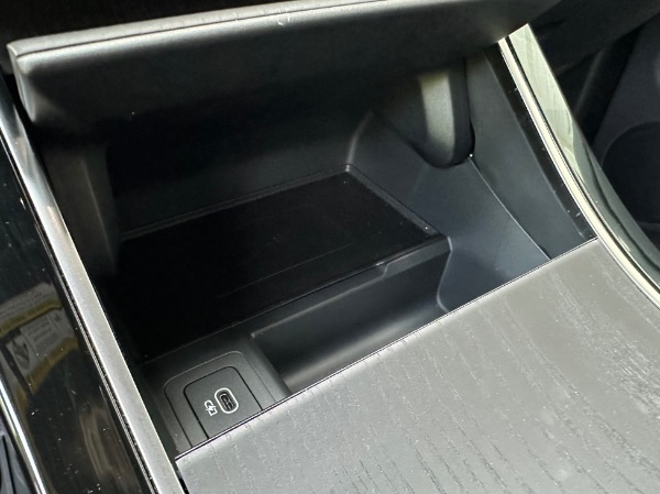 Used-2024-Land-Rover-Range-Rover-Evoque-P250-Dynamic-SE