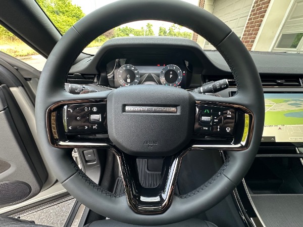 Used-2024-Land-Rover-Range-Rover-Evoque-P250-Dynamic-SE