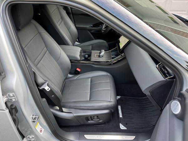 Used-2024-Land-Rover-Range-Rover-Evoque-P250-Dynamic-SE