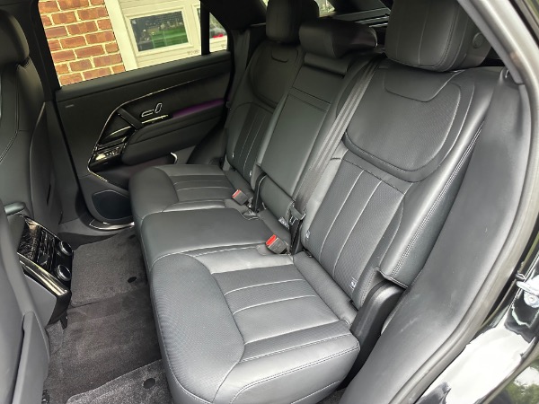 Used-2024-Land-Rover-Range-Rover-Sport-P360-SE