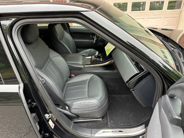 Used-2024-Land-Rover-Range-Rover-Sport-P360-SE