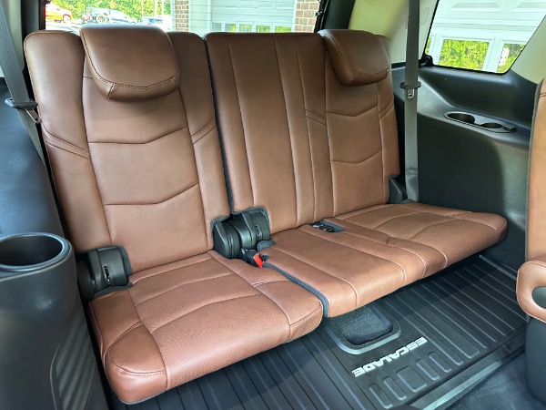 Used-2018-Cadillac-Escalade-Luxury
