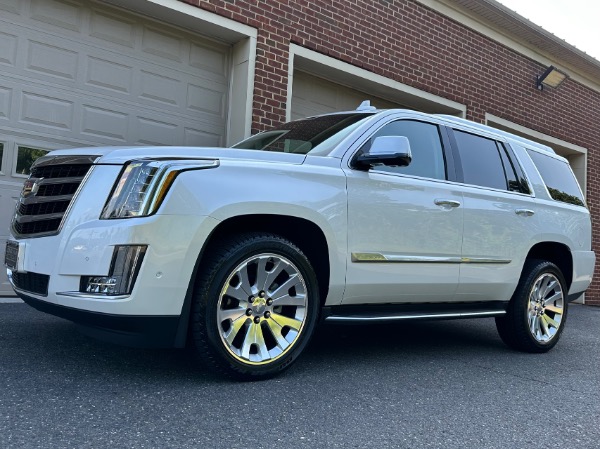 Used-2018-Cadillac-Escalade-Luxury