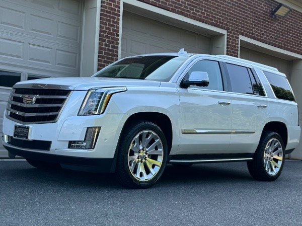 Used-2018-Cadillac-Escalade-Luxury