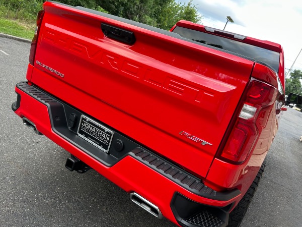 Used-2022-Chevrolet-Silverado-1500-RST