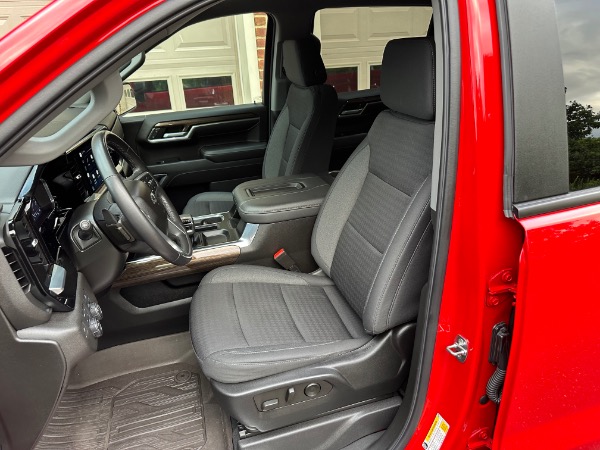 Used-2022-Chevrolet-Silverado-1500-RST