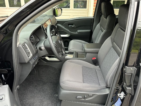 Used-2025-Nissan-Frontier-SV