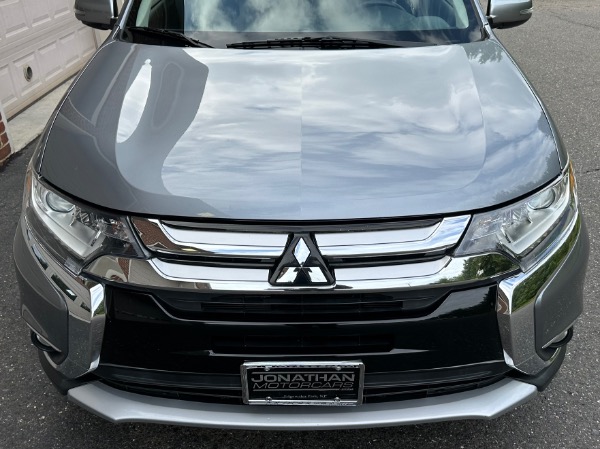 Used-2016-Mitsubishi-Outlander-SE