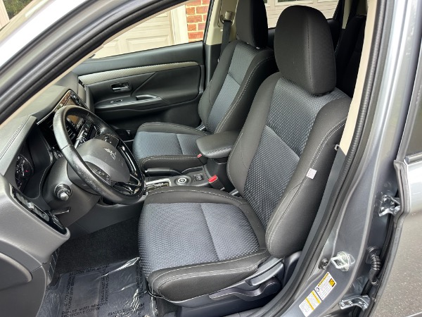 Used-2016-Mitsubishi-Outlander-SE