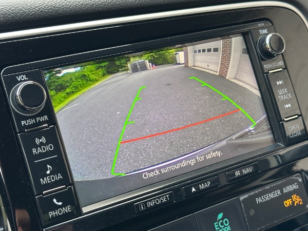 Used-2016-Mitsubishi-Outlander-SE