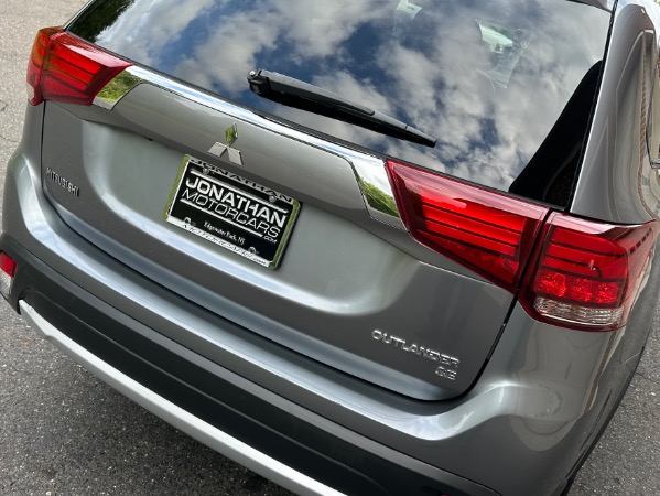 Used-2016-Mitsubishi-Outlander-SE