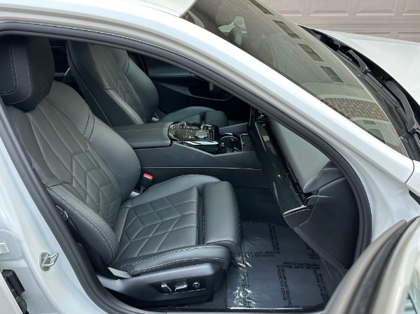 Used-2025-BMW-5-Series-530i-xDrive