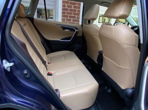 Used-2019-Toyota-RAV4-Limited