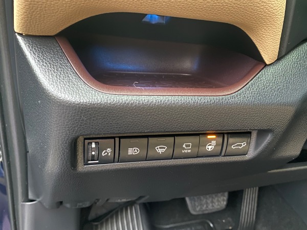 Used-2019-Toyota-RAV4-Limited