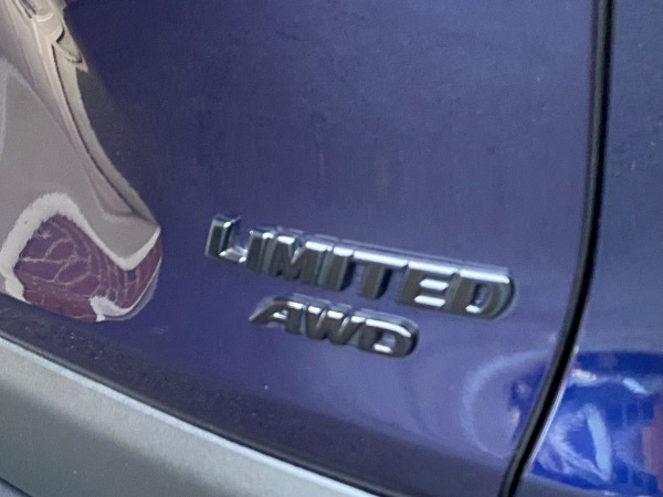 Used-2019-Toyota-RAV4-Limited